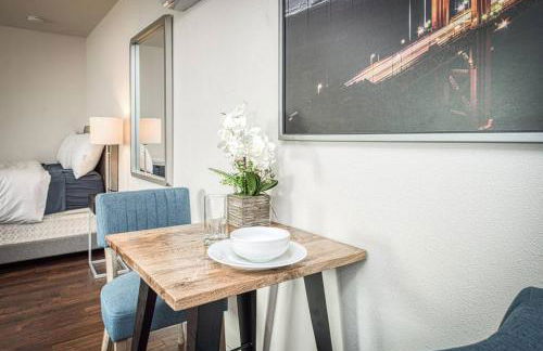 Totally New Awesome North Fresno Back Studio - Foto 11