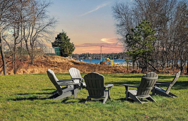 Lake View Retreat Avantstay Entertainer's Home Yard, Deck, Game Room - Foto 45