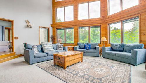 Waterfront Central Wisconsin Cabin with Indoor Pool! - Foto 4