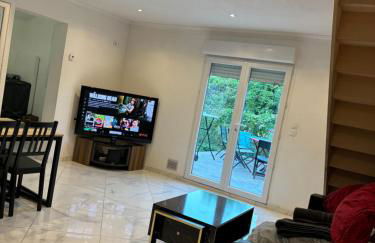 Proche Gare Paris-CDG Stade-de-France Astérix Expo - Foto 47