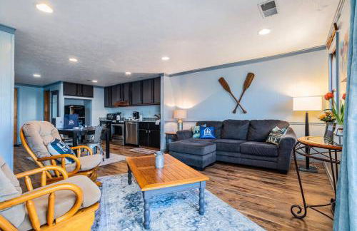 Lake Front King Suite: Full Kitchen-Lakefront Deck- Shared Hot Tub - Foto 39