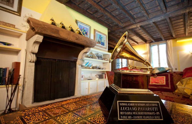 Biglietti per la Casa Museo Luciano Pavarotti - Foto 3