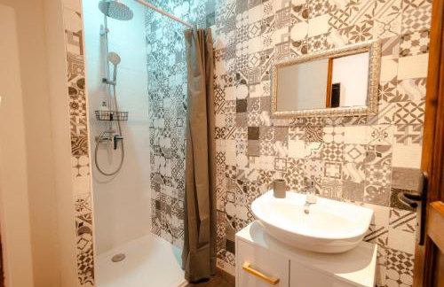 Rooftop N°38 - Rooms et Studios - Vue Cité Médiévale - Foto 38