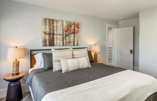 Walk to Port Clinton Lighthouse Home with Deck! - Foto 10