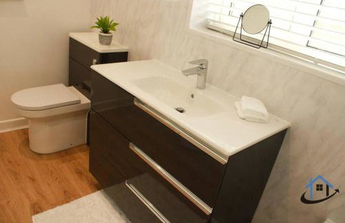 Beckleigh House, Kettering king or twin beds free parking x3 - Foto 24