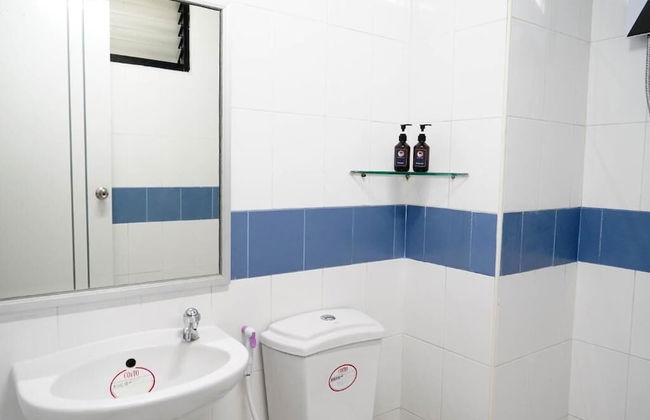 RoomQuest SPS Hotel and Residence - Photo 16