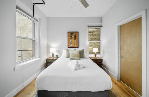 Huge Retrea w Rooftop Deck Stay At Farmers Market - Foto 31