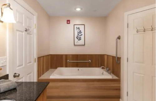 TuckAway Suites at East Branch - Photo 66