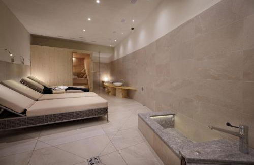 Chalet Tyrolian Apartments - by Familiaris - Pools 500 meters - Foto 13