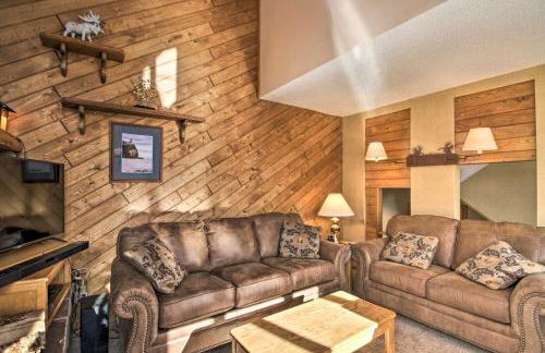 Lutsen Mountain Townhome - 2 Mi to Lake Superior! - Foto 6