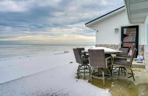 Patios and Views! Lakefront Getaway in Port Hope - Photo 3