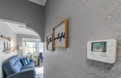 Bankers Hill Hideaway with AC Views and Parking - Foto 12