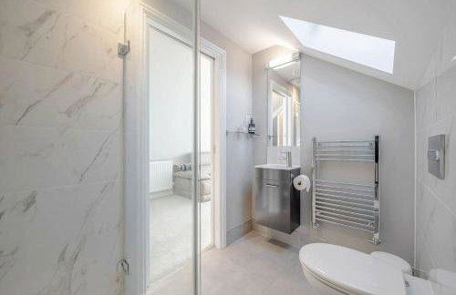 Luxury new build 5-Bed Bungalow-Long Stay Offer - Foto 33