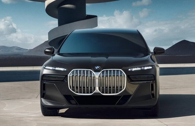 Luxury Sedan Departure from Sharjah City to Sharjah Airport SHJ - Photo 4