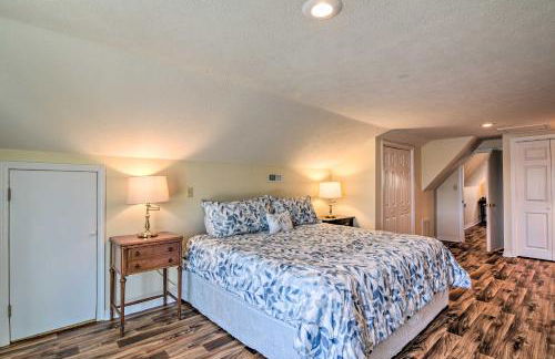 Lakefront Table Rock Getaway with Private Swim Dock! - Foto 14