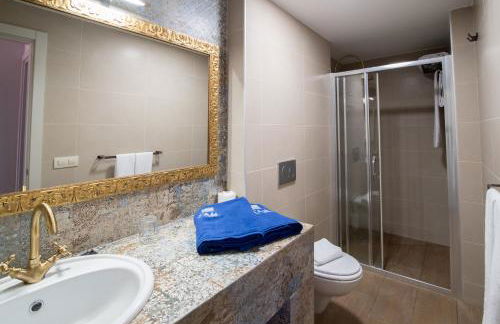 Alhambra Boutique Apartments by PMC Resorts - Photo 72