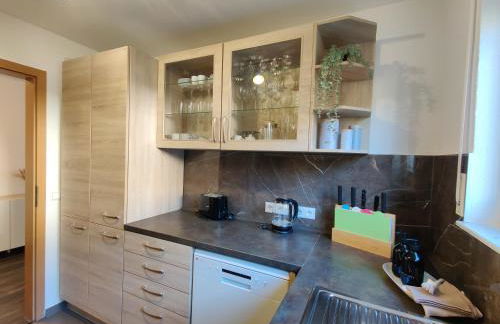 85qm, 4 bedroom, parking, King-Bed, Wifi, Netflix - Foto 23