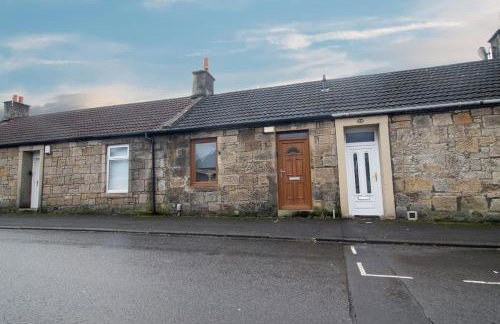 The Larky - Modern 2 Bed Cottage in Larkhall - Photo 17