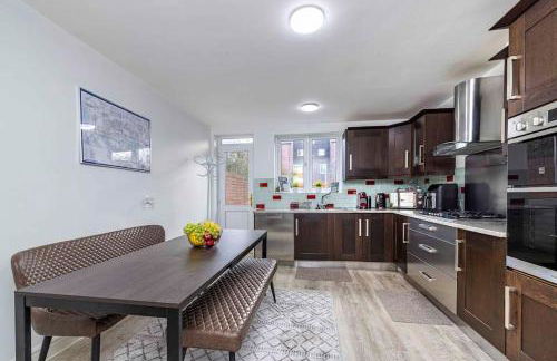 Ealing Manor - 6 beds 3 sofa beds sleeps 9 ppl - Foto 22