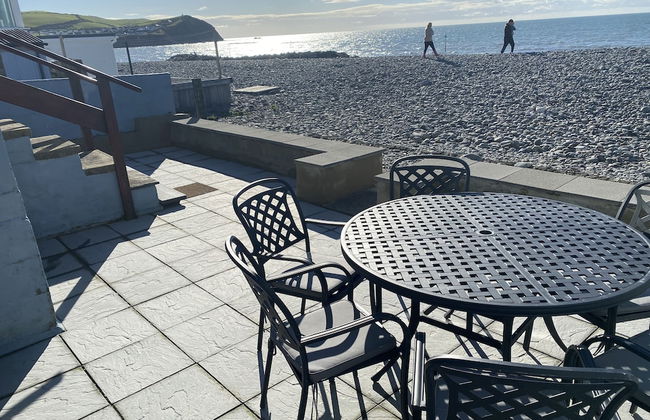 Beach Side House in Beautiful Borth - Photo 16