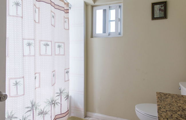 The Royal Kensington Villa - Photo 22