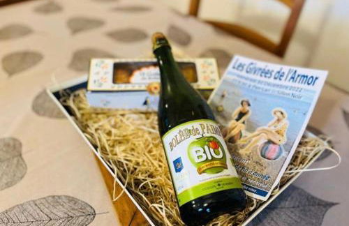 La Maison Bleue - 300m de la mer - Foto 14