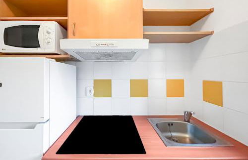 Séjour familial RDC, parking, piscine chauffée - Photo 11