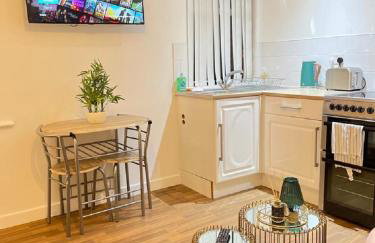 CityNights Studios with Free Parking - Foto 1