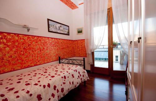 Tami Holidays - Photo 40