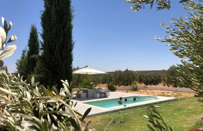 Cheerful 2-bedroom Villa With Pool - Foto 7