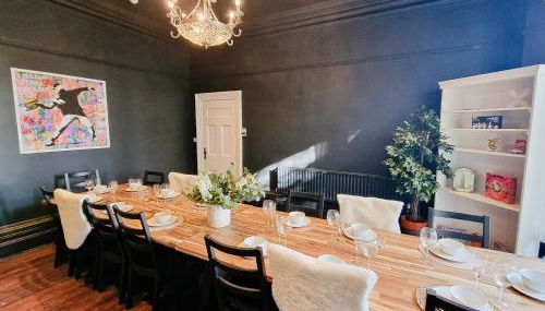 Ashton Mansion, Sleeps 20, Free Parking - Foto 2