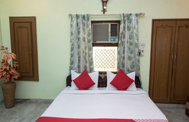 OYO 12830 Home Charming 3BHK Villa Airport Road - Foto 12