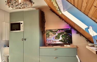 Atypical Studio - Allos - Photo 2