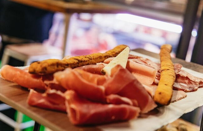 Bologna Open Bus skip the line & Food Tasting - Photo 7