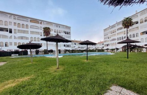 Cozy Apartment In El Portil With Swimming Pool - Photo 11