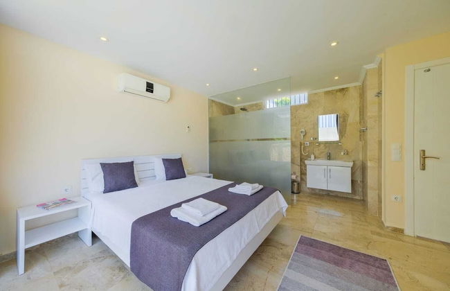 Villa Lumiere 3 Luxurious 5 bed Villa in Kiziltas Kalkan With sea Views - Photo 32