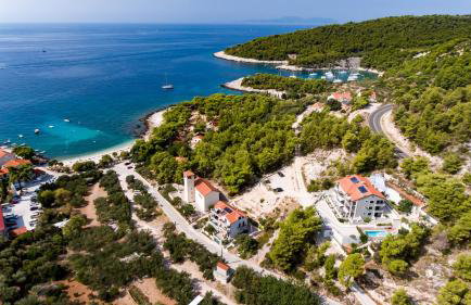 Luxurious Apartments Maslina with Beach - Photo 11