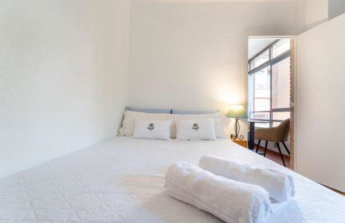 Apartamento Céntrico con solárium, WiFi y Metro cerca - Photo 8