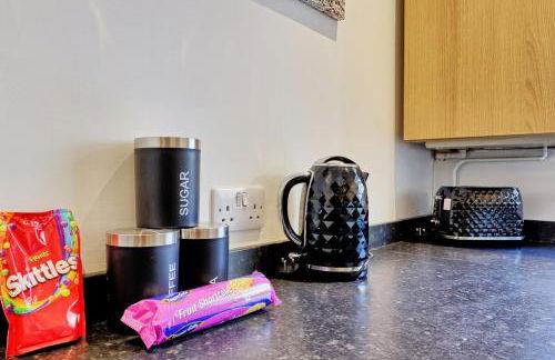 Cosy 2 Bedroom Flat Near Westcliff On Sea Beach & Hamlet Court Road - Foto 27