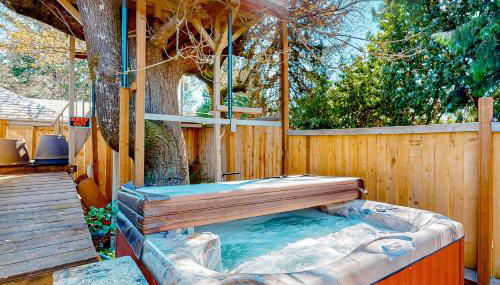 Treehouse Cottage - Photo 2