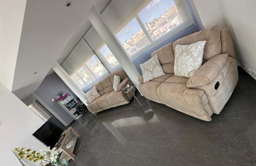 Luxury villa with large swimming pool and outdoor area - Foto 53