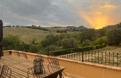 Vineyard Farmhouse in Massignano - Foto 40