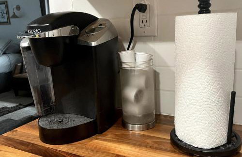 Charming 2 bedroom house 1 mile from U of O - Photo 10