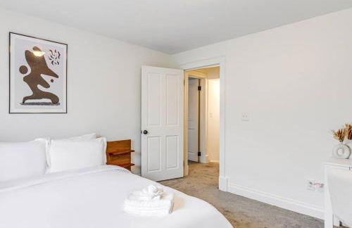 Upscale Historic Home near Downtown, Hall of Fame, Beach, Arenas - Foto 6