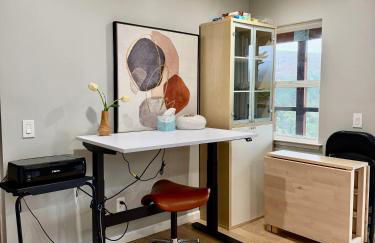 @ Marbella Lane - Chic Abode w/Mountain Skyline - Foto 27