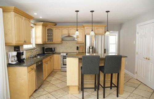 AMAZING Home with PRIVATE POOL, GAME ROOM & FIRE PIT! - Foto 29