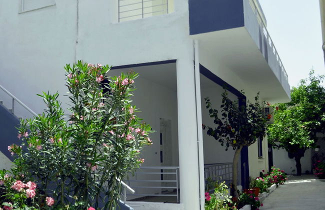 Chrismma 1-bed Apt With Private Yard & Parking - Foto 20