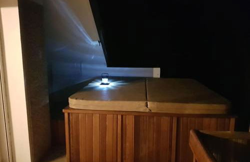 Chalet au cœur de la montagne jacuzzi privé - Foto 11