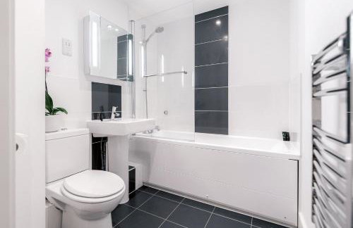 Roomspace Serviced Apartments - Capitol Square - Photo 10