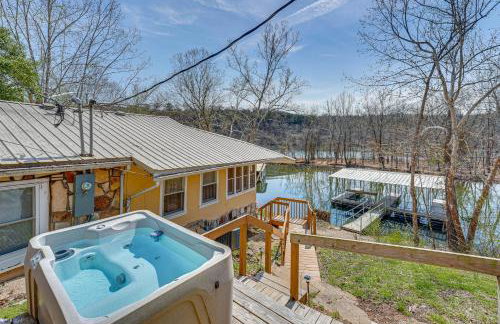 Rockaway Beach House w/ Attached Dock & Hot Tub! - Photo 19